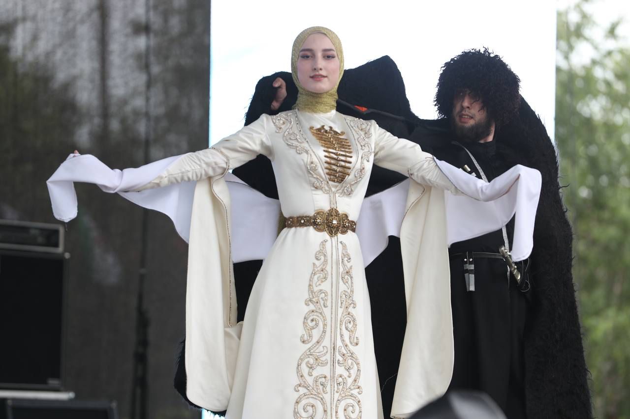Сольный концерт ансамбля "Магас"
