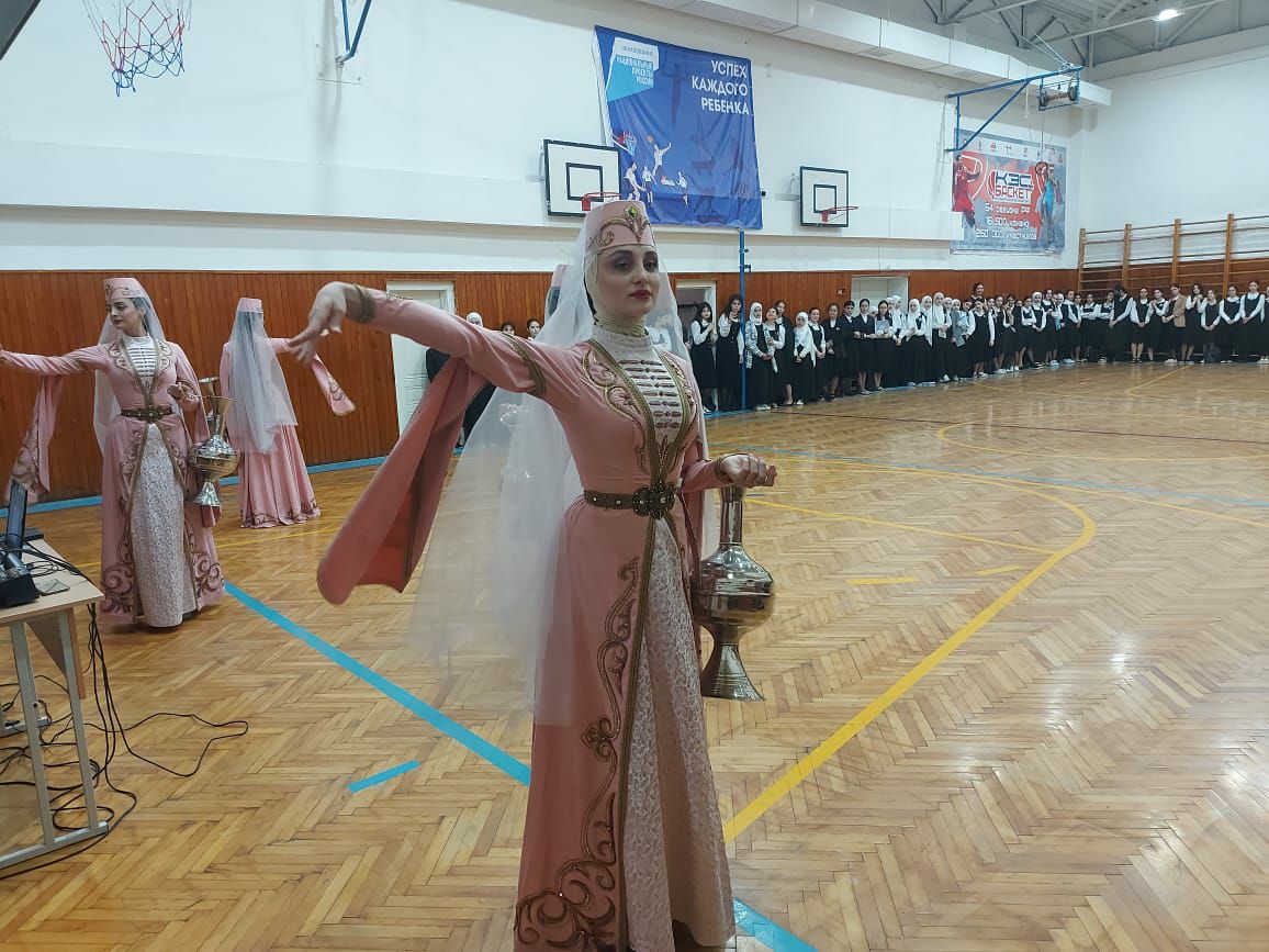 Ансамбль «Магас» провел концерт в рамках комплексного плана противодействия идеологии терроризма в Республике Ингушетия.