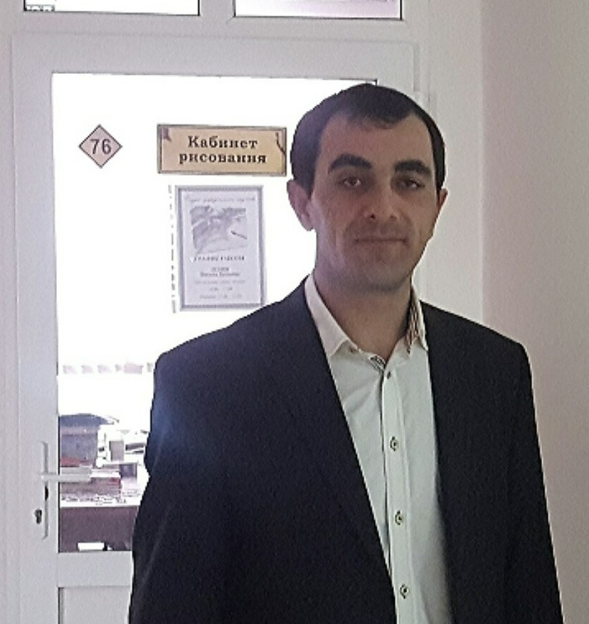 Уважаемый Юнус Иссаевич! Поздравляем Вас с Днем рождения! 