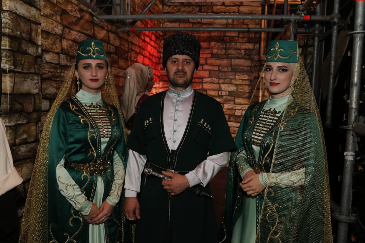 Балетмейстер ансамбля "Магас" Арсельгов Джабраил награжден  званием Заслуженного артиста Республики Ингушетия